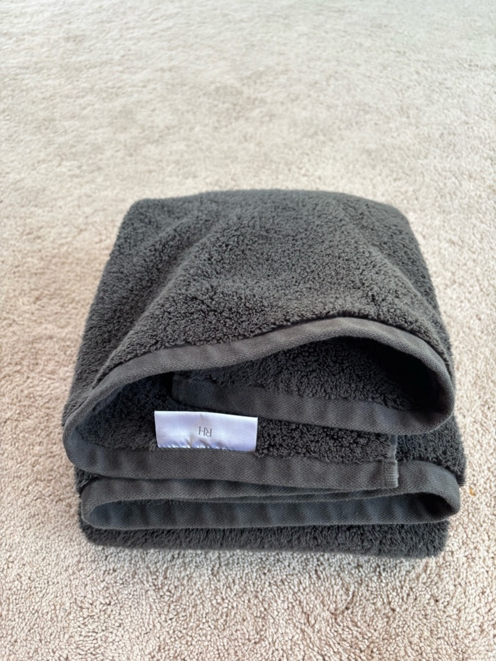 Restoration Hardware Black Organic Turkish Cotton Bath Towel - Picture 5 of 5